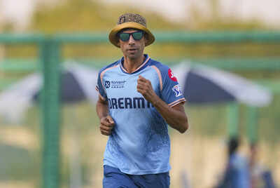 'I don't know what he eats': Ashish Nehra says as he picks the best fielder in world cricket