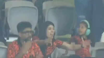 Kavya Maran's animated reaction to Harshal Patel's drop catch goes viral - Watch!