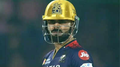 Virat Kohli roasted online for Rajat Patidar run-out during DC vs RCB IPL 2025 match