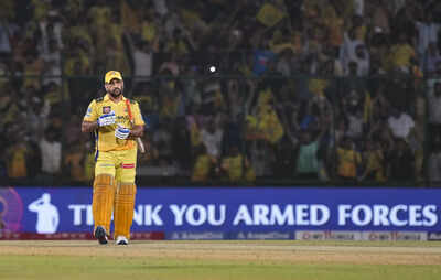 MS Dhoni brutally roasted as netizens ask for IPL retirement after CSK slump