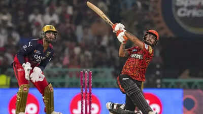 Sunrisers Hyderabad create IPL record with 231-run total against Royal Challengers Bengaluru