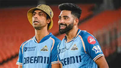 Ashish Nehra told Mohammed Siraj: 'Trust your outswing, bowl that as your first ball' - Ishant Sharma reveals